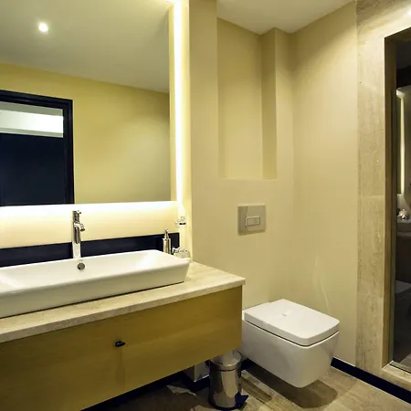 Tan - Special Category Otel 4*