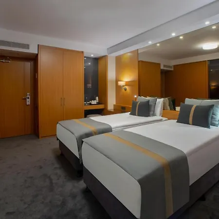 Tan - Special Category Otel 4*