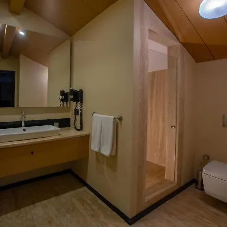 Tan - Special Category Otel