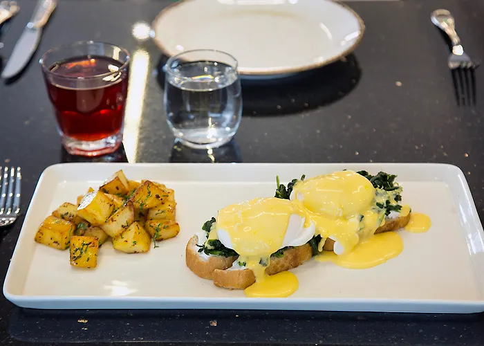 Hotel Tan - Special Category