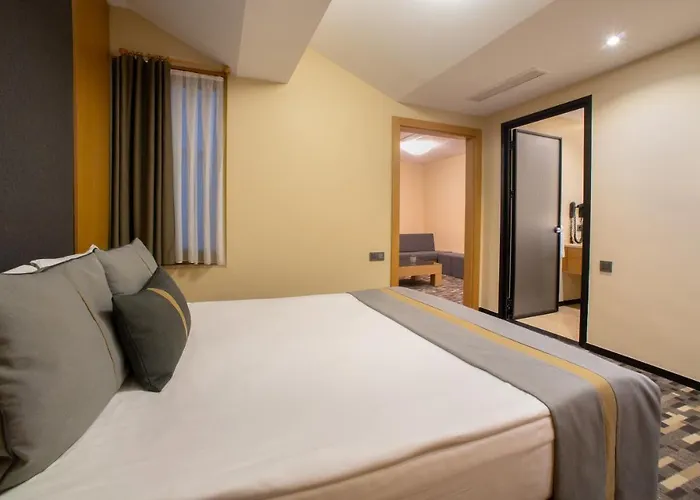 Tan - Special Category Estambul