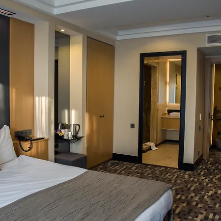 Tan - Special Category 4* Istambul